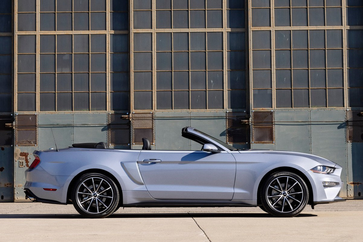 Ford ra mắt bản đặc biệt Mustang Shelby GT500 Heritage Edition 2022 - 8