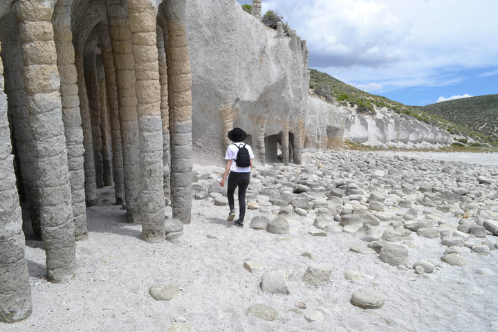 ‘Ngôi đền’ ngàn cột được ‘nhào nặn’ từ cơn đại hồng thủy 760 ngàn năm trước - 4