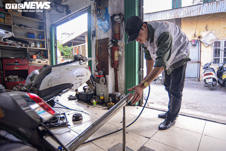 Tặng tiền đổi xe mới: Người lao động Hà Nội ít mặn mà, đại lý vắng khách - 12