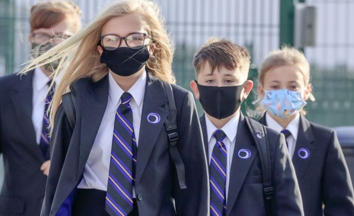 Các nước cho học sinh đến trường trong điều kiện COVID-19 ra sao? - 2