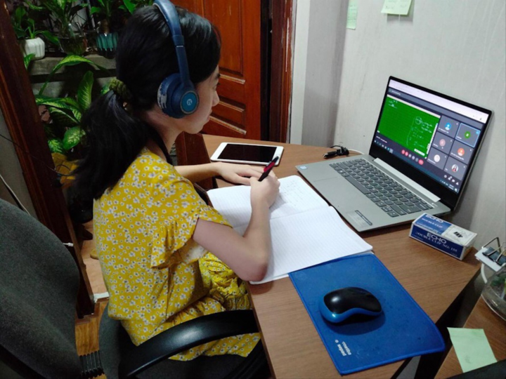 Hệ quả từ học trực tuyến bằng điện thoại - 1