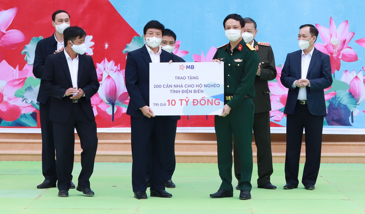 MB hỗ trợ kinh phí xây dựng 200 căn nhà cho người nghèo tại Điện Biên - 2