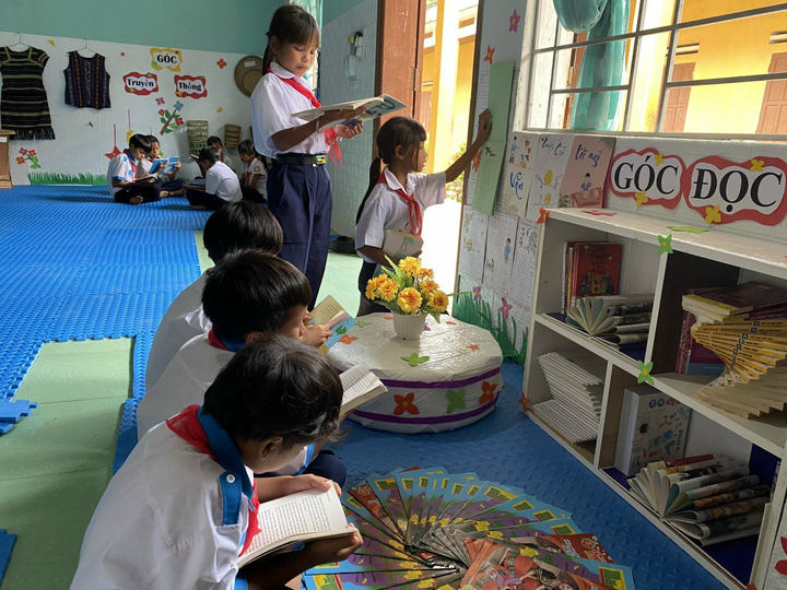 Học trò miền núi Quảng Nam 'hô biến' rác thải nhựa thành vật dụng hữu ích - 3