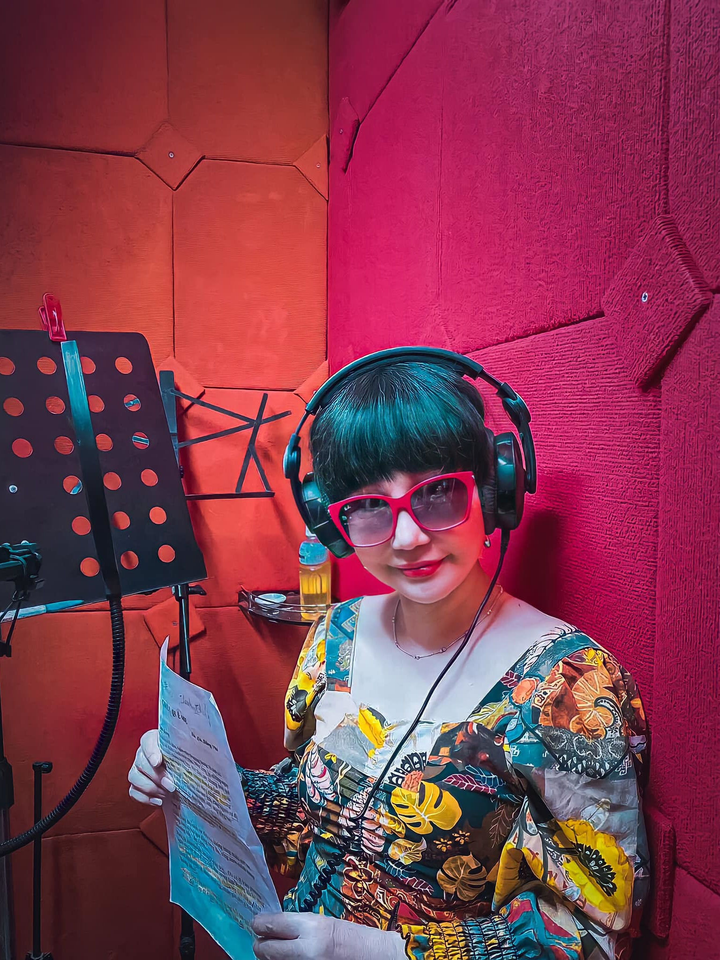 NSƯT Thanh Kim Huệ trẻ trung, sành điệu tuổi 66 qua ống kính của chồng Nghệ sĩ cải lương Thanh Kim Huệ tuổi 66 trẻ trung qua ống kính của chồng - 18