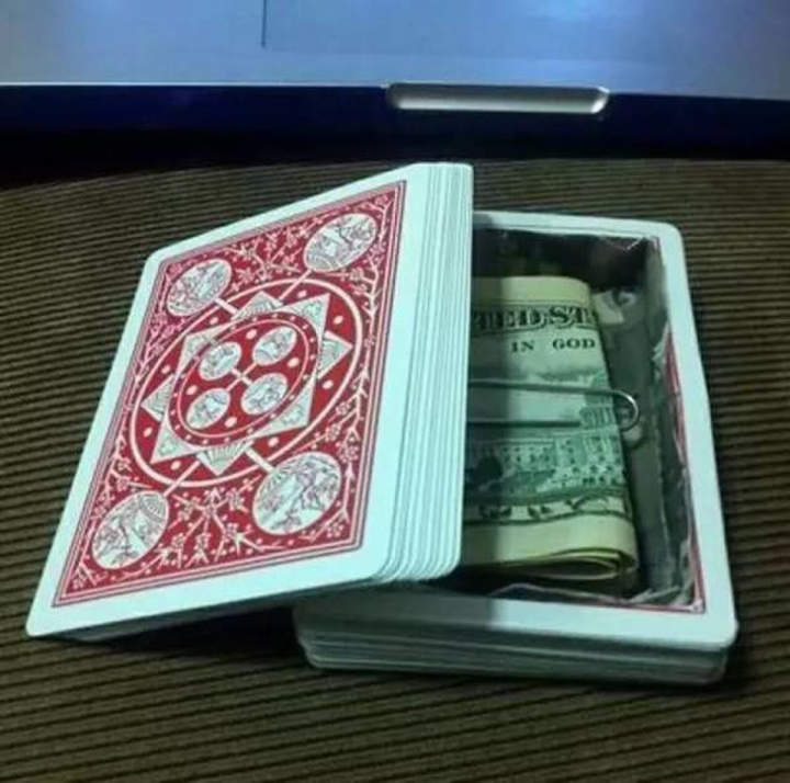 Bái phục trước các chiêu giấu tiền 'đỉnh cao' của những anh chồng 'lươn lẹo' - 9