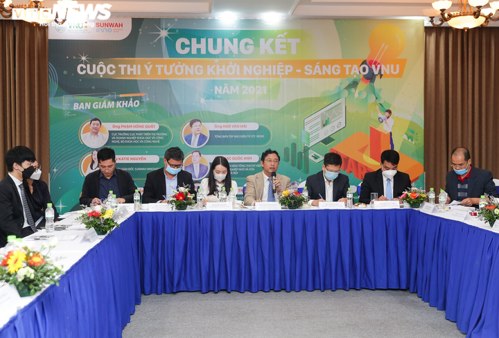 Ảnh: Chung kết cuộc thi 'Ý tưởng khởi nghiệp – sáng tạo VNU năm 2021' - 2