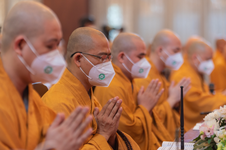 Ảnh: Xúc động đại lễ kỳ siêu tưởng niệm đồng bào qua đời vì COVID-19 - 5