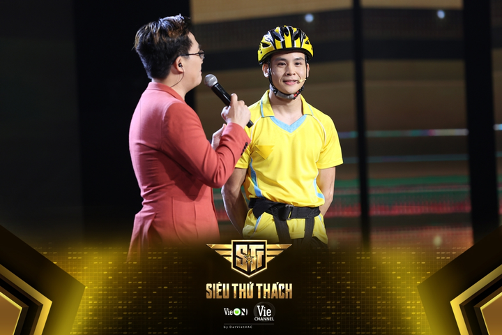 Chàng trai cơ bắp đẹp khiến Xuân Bắc nhận giống mình 20 năm trước - 2