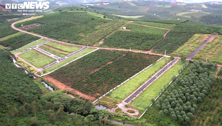 Màu xanh ngút ngàn Lâm Đồng thay bằng màu đỏ quạch đồi núi bị cạo trọc phân lô - 12