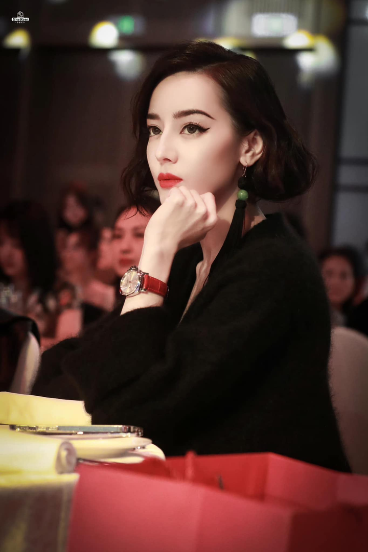 Dàn sao đình đám Trung Quốc xuất hiện như nữ thần tại đêm hội cuối năm - 7