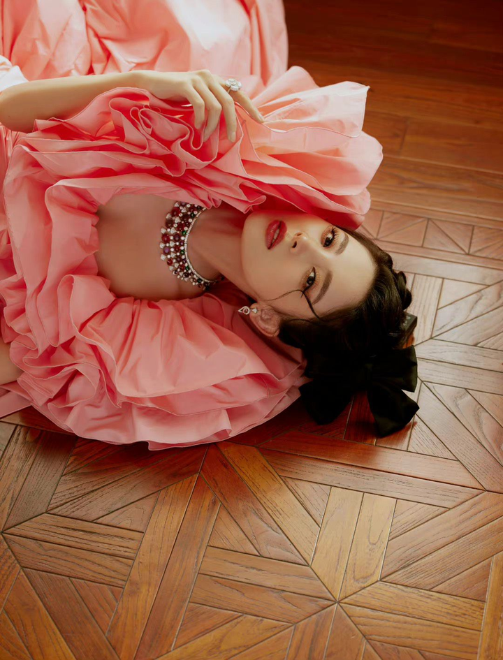 Dàn sao đình đám Trung Quốc xuất hiện như nữ thần tại đêm hội cuối năm - 13