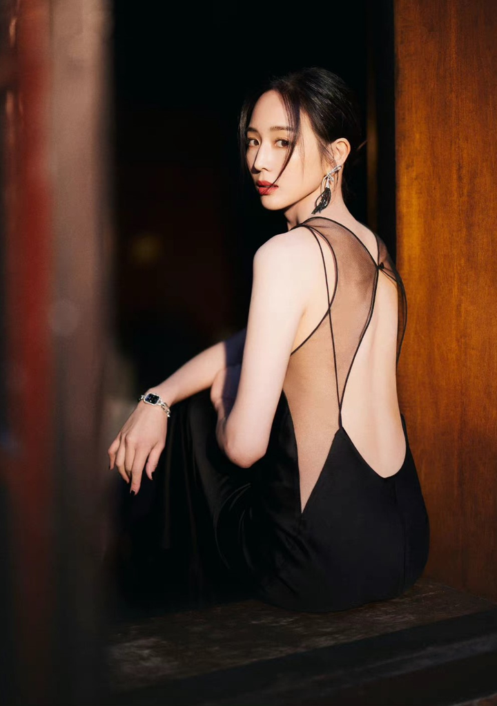 Dàn sao đình đám Trung Quốc xuất hiện như nữ thần tại đêm hội cuối năm - 30