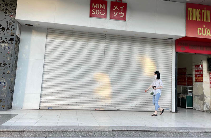 Shophouse chung cư đóng cửa cả năm, bán rẻ cũng không ai hỏi - 2