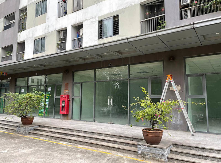 Shophouse chung cư đóng cửa cả năm, bán rẻ cũng không ai hỏi - 4