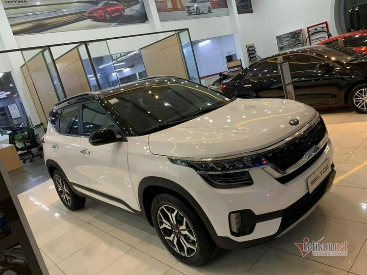 Giảm 50% phí trước bạ, xe hot hạ giá lăn bánh bao nhiêu? - 3