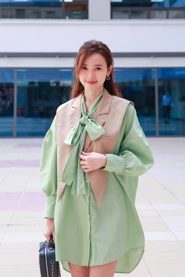 Những cô giáo xinh đẹp, nóng bỏng của showbiz Việt - 16