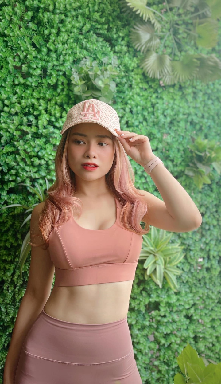 Những cô giáo xinh đẹp, nóng bỏng của showbiz Việt - 14