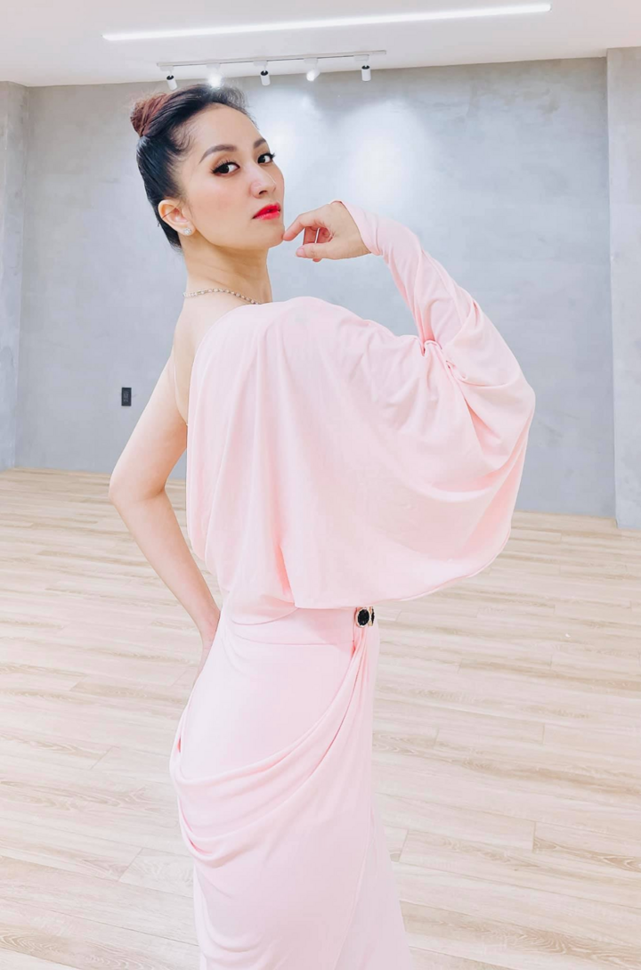 Những cô giáo xinh đẹp, nóng bỏng của showbiz Việt - 20
