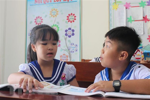 Những người thầy thầm lặng gieo chữ nơi đầu sóng Trường Sa - 2