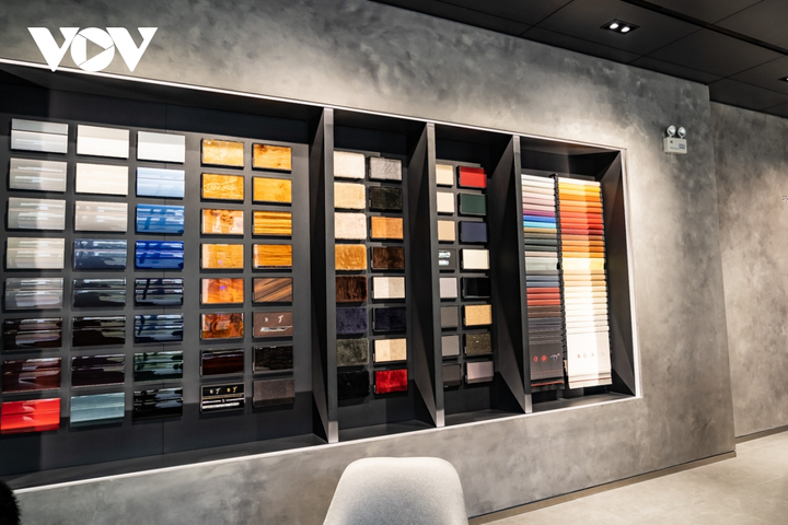 Có gì đặc biệt trong showroom đầu tiên của Rolls-Royce tại TP.HCM? - 9