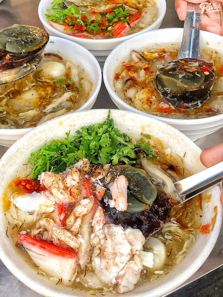 Sài Gòn dạo này hay mưa bất chợt, ăn gì cho ấm bụng chắc dạ mà giá bình dân? - 3