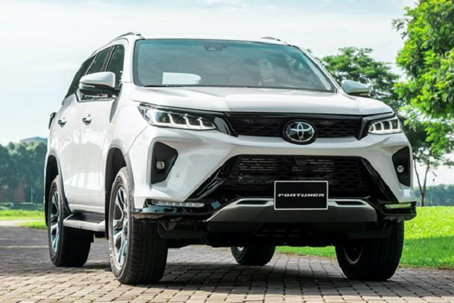 Toyota Fortuner: SUV đẹp với nhiều 'đặc quyền' cho người dùng tháng 11 - 2