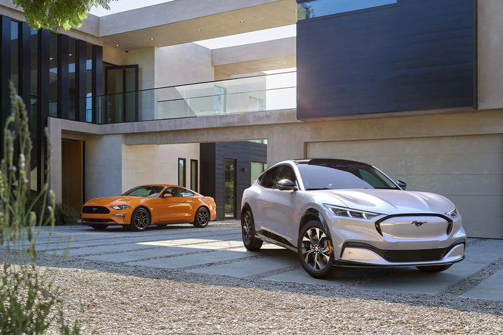 VinFast VF e35 sẽ cạnh tranh với những mẫu xe điện nào tại Mỹ? - 5