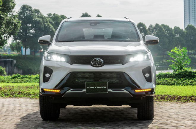 Toyota Fortuner: SUV đẹp với nhiều 'đặc quyền' cho người dùng tháng 11 - 3