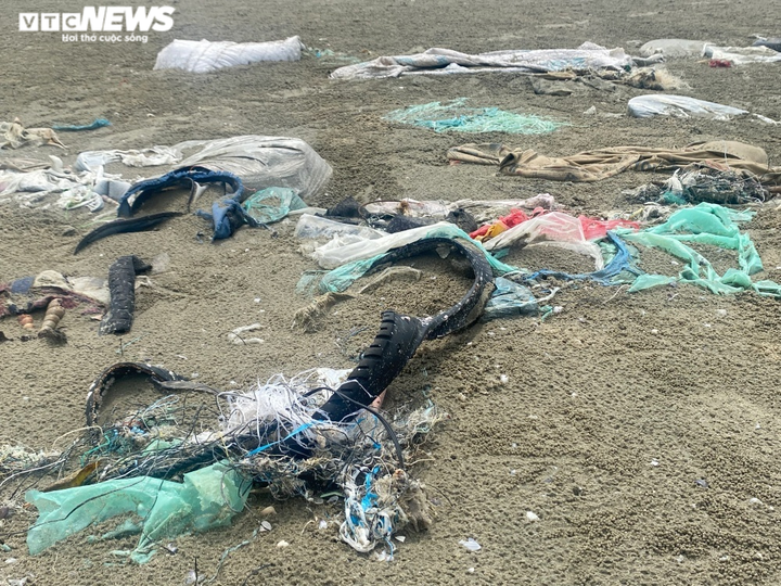 Ảnh: Rác thải nhựa bủa vây các bãi biển ở Bà Rịa - Vũng Tàu - 4