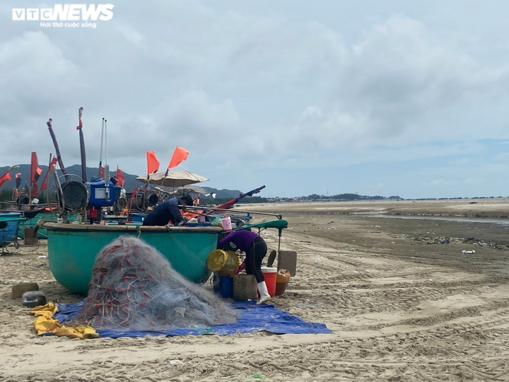 Ảnh: Rác thải nhựa bủa vây các bãi biển ở Bà Rịa - Vũng Tàu - 11