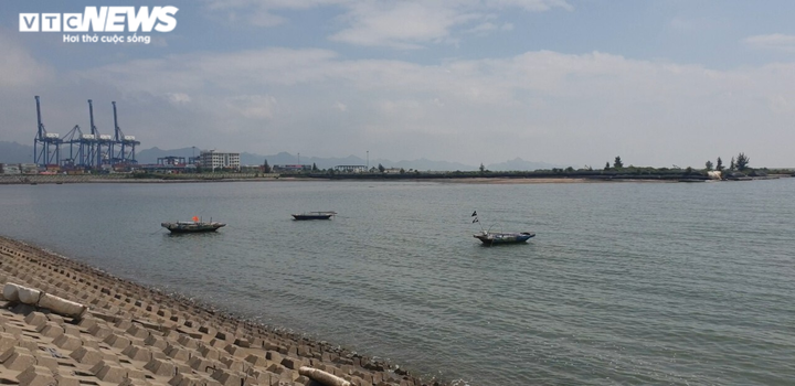 Hải Phòng: Rác thải tràn ngập các bãi biển ở huyện đảo Cát Hải - 11