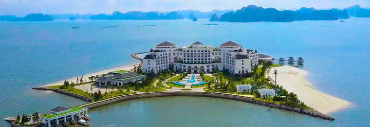 VinFast 'chở' hồn Việt sang Mỹ, gây ấn tượng với hàng nghìn khách tham quan - 3