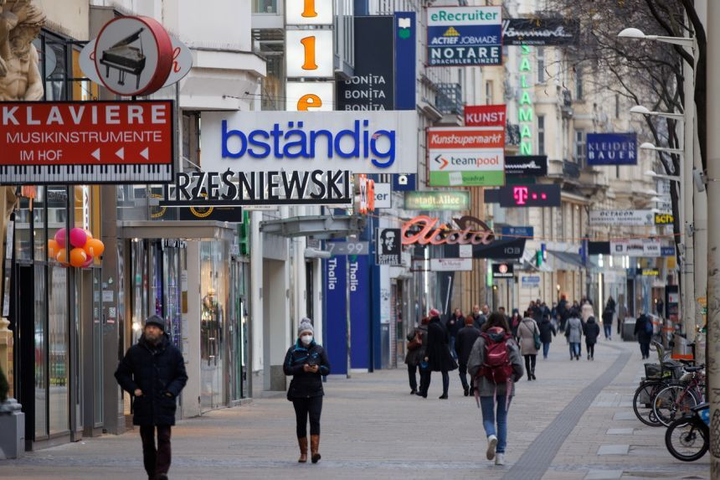 Làn sóng dịch đang càn quét châu Âu khủng khiếp thế nào? - 2