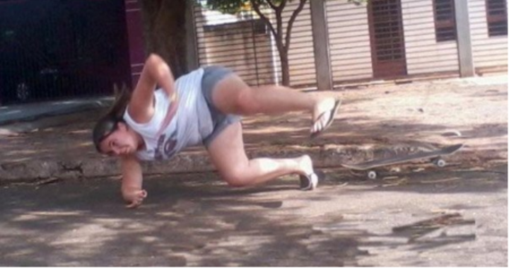 Vừa thương vừa không nhịn được cười với loạt khoảnh khắc xui xẻo của dân tình - 1