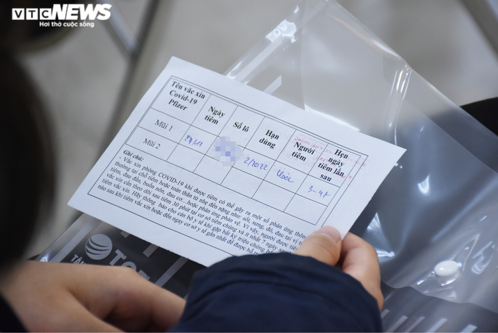 Ảnh: Những học sinh đầu tiên ở Hải Phòng tiêm vaccine phòng COVID-19 - 10