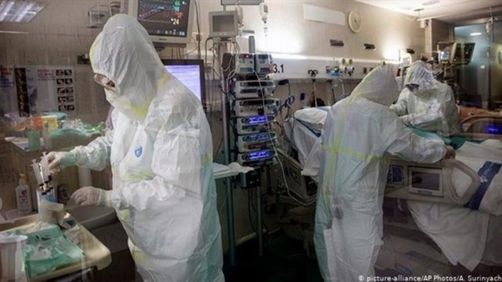 COVID-19: Loạt nước châu Âu tăng kỷ lục ca mắc, Đức vượt mốc 100.000 người chết - 1