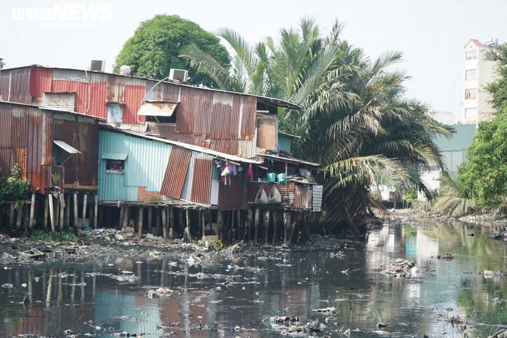 Ảnh: Cuộc sống của người dân bên con rạch ngập rác, ô nhiễm nhất TP.HCM - 9
