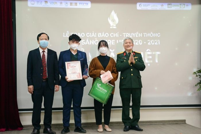 Trao giải Báo chí - Truyền thông Thắp sáng 2020-2021 - 1