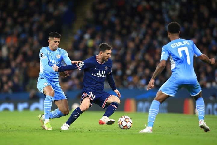 Video: Đánh bại PSG, Man City chắc ngôi đầu bảng - 1