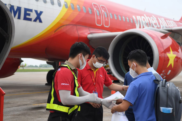 Vietjet sẵn sàng cho nhu cầu bay Tết - 1