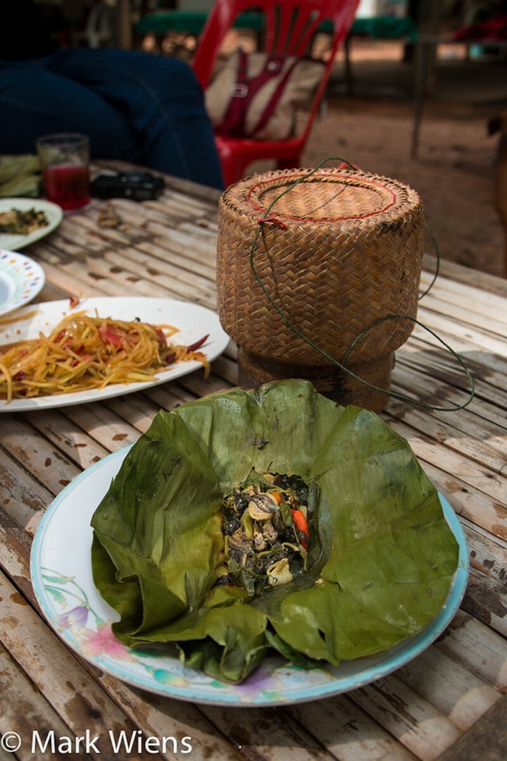 Gỏi kiến lửa và 3 món ăn kỳ lạ của Thái Lan khiến thực khách 'khóc thét' - 4