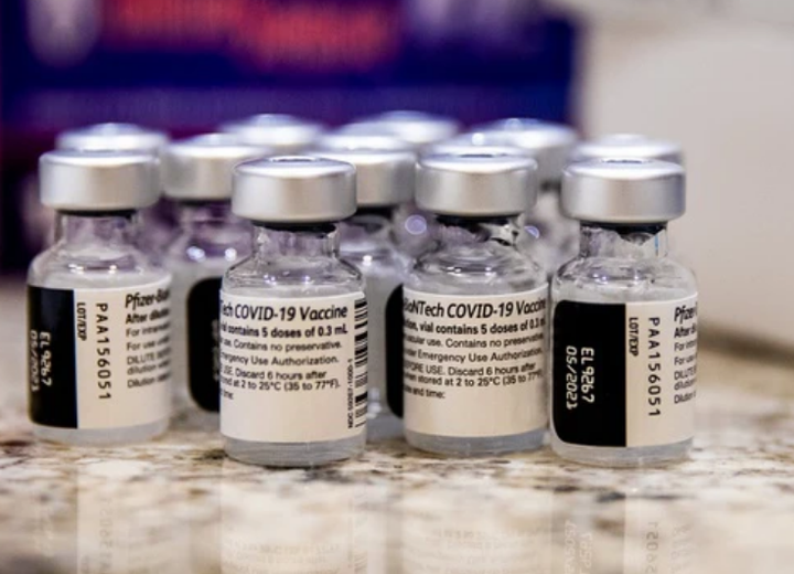 Delta chưa qua, Omicron đã tới: Thành quả chống dịch 2 năm 'đổ sông bể'? - 2