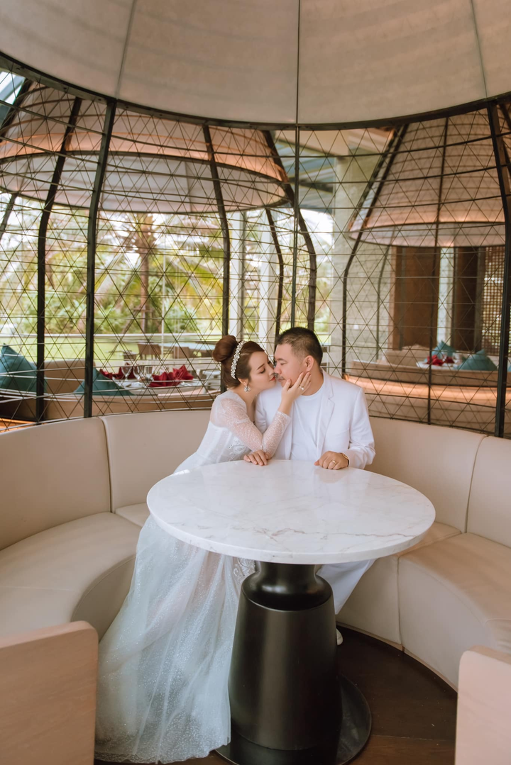 Mai Thu Huyền gửi lời ngọt ngào tới chồng đại gia, kỷ niệm 19 năm ngày cưới - 6