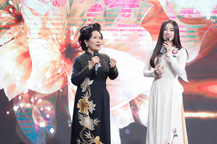 Danh ca Phương Dung kể về mối tình keo sơn hơn nửa thế kỷ - 1