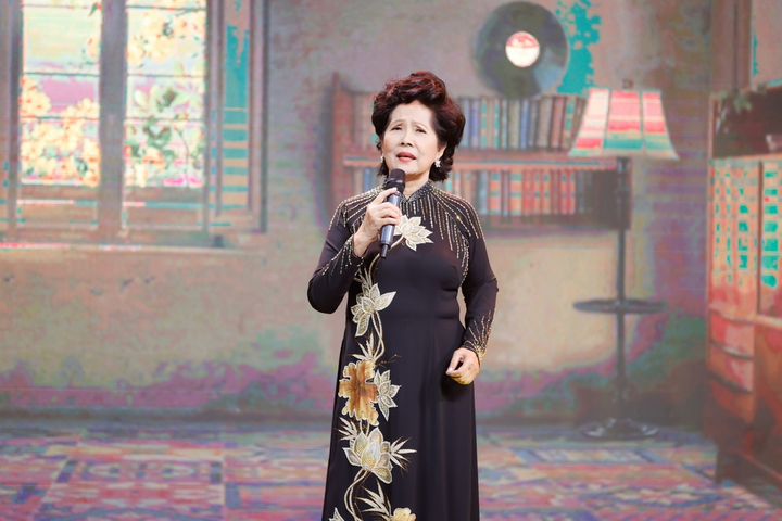 Danh ca Phương Dung kể về mối tình keo sơn hơn nửa thế kỷ - 3