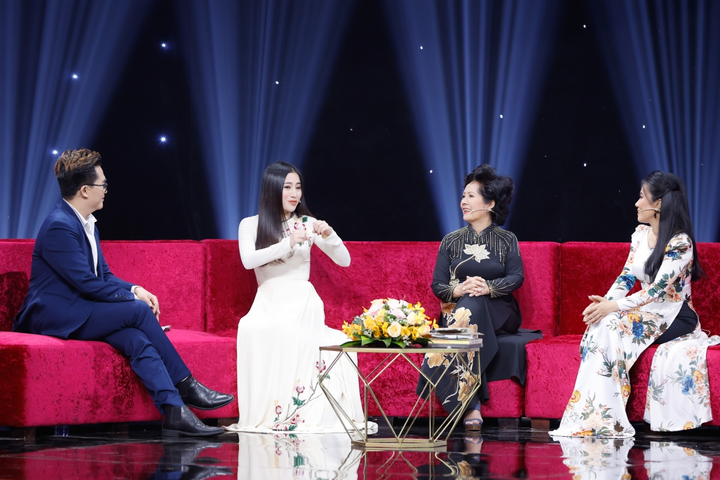 Danh ca Phương Dung kể về mối tình keo sơn hơn nửa thế kỷ - 2