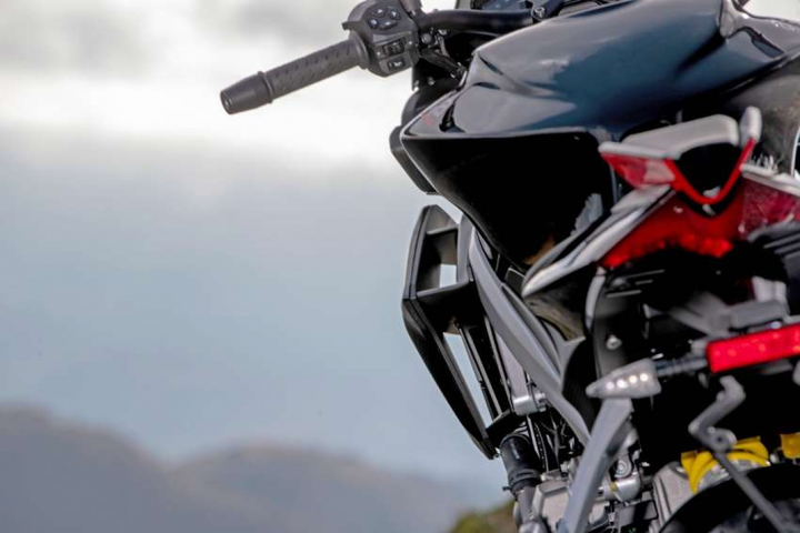 Aprilia Tuono 660 Factory siêu tốc vừa trình làng - 4