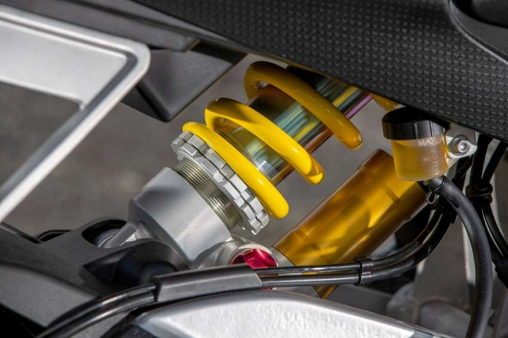 Aprilia Tuono 660 Factory siêu tốc vừa trình làng - 8