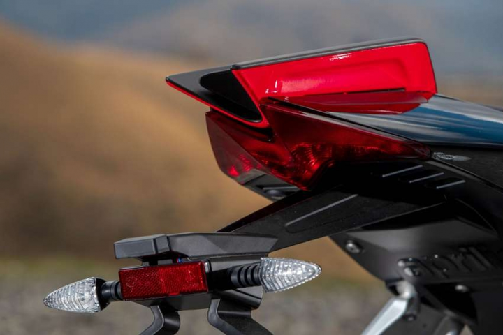 Aprilia Tuono 660 Factory siêu tốc vừa trình làng - 14