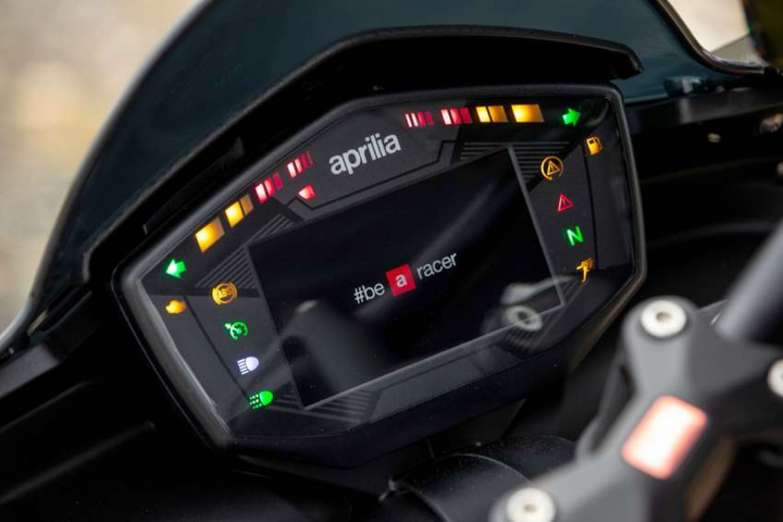 Aprilia Tuono 660 Factory siêu tốc vừa trình làng - 11